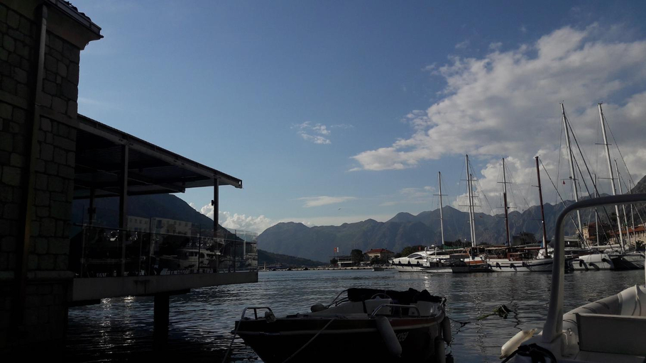 Others 5, Kotor Center W