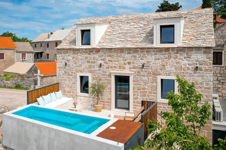 Exterior view 2, She House - built for pleasure - Island of Brac, Pučišća