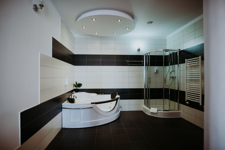 Bathroom 5, Hotel Select, Sibiu