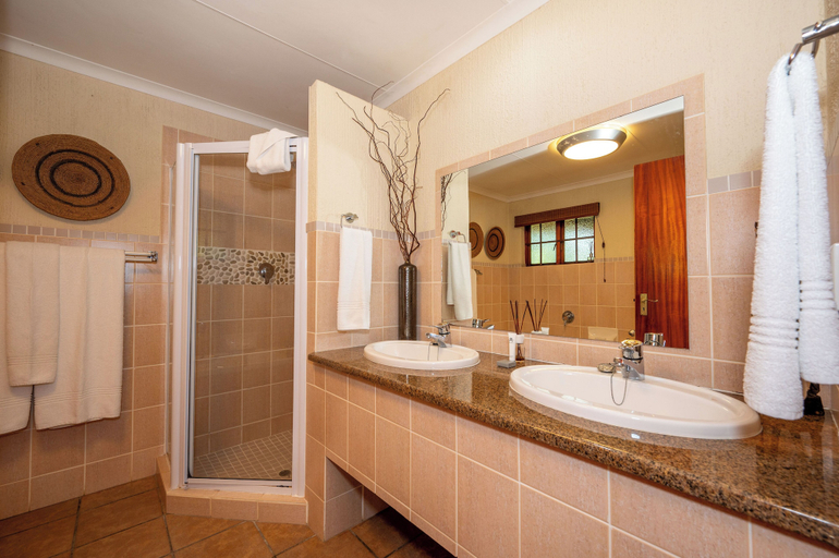 Bathroom 3, Kruger Park Lodge Unit No. 246, Ehlanzeni