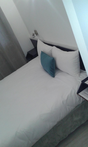 Bedroom, Hotel Alize, Haute-Garonne