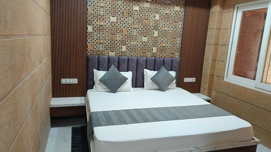 Bedroom 3, Hotel Asha Delight, Garhwal