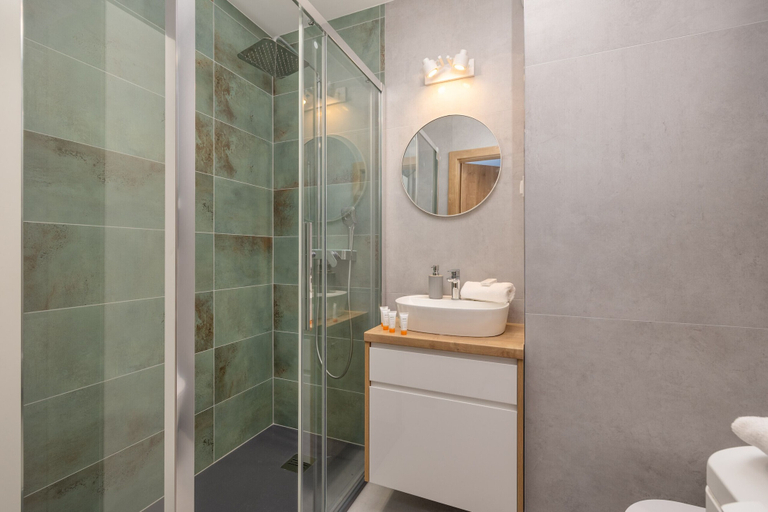 Bathroom 4, Coast Apartment With Balcony by Renters, Koszalin