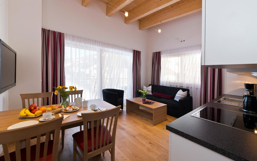 Dining Room 1