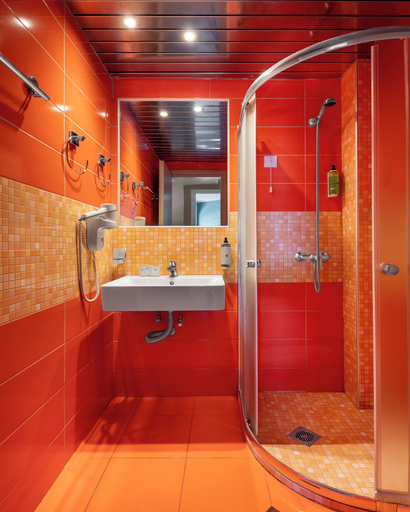 Bathroom 5, Nafpaktos Hotel, West Greece