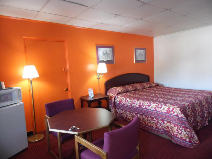 Others 4, Tazewell Motel, Tazewell