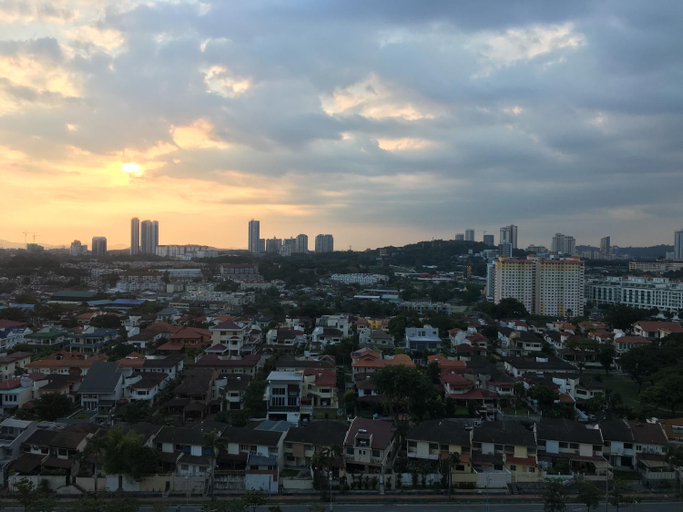 Food & Drinks 3, Petaling Jaya Atria 2rooms FREE Parking FREE WIFI, Petaling Jaya