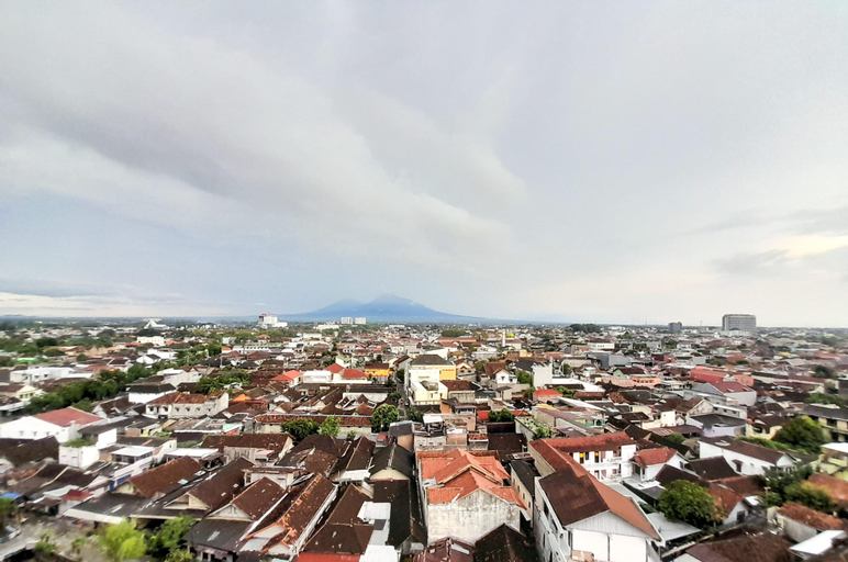 Exterior & Views, Luxury Studio At Taman Melati Sinduadi Apartment, Sleman