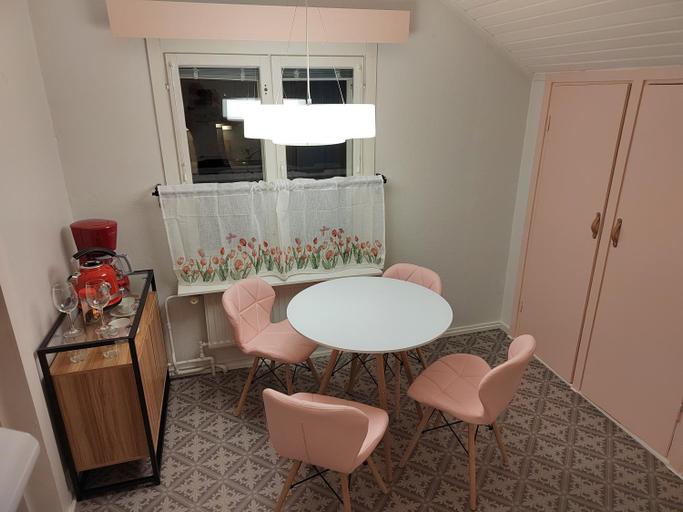 Others 4, 4B Stay - Best Budget Boutique Boardinghouse, Uusimaa