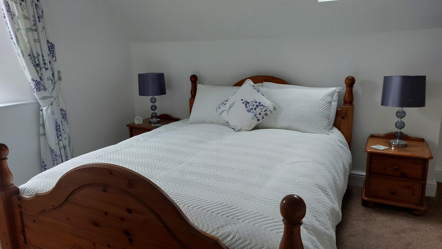 Bedroom 2, Ashleigh House, Torbay