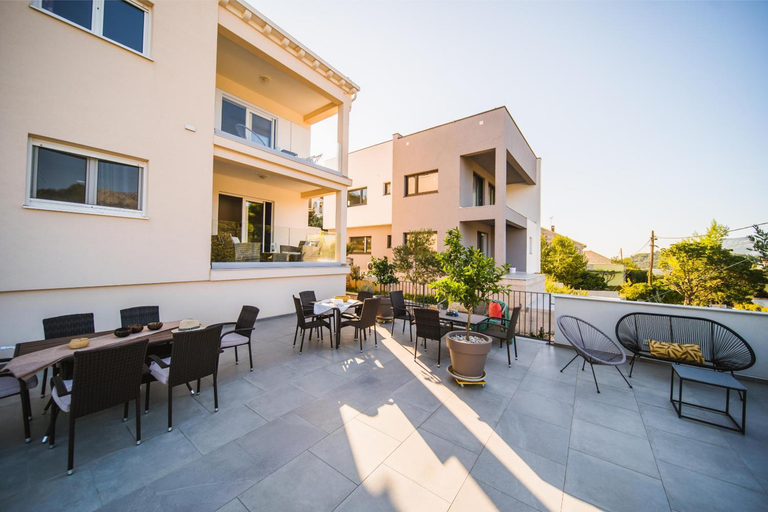 Others 5, Villa Teuta, Korčula