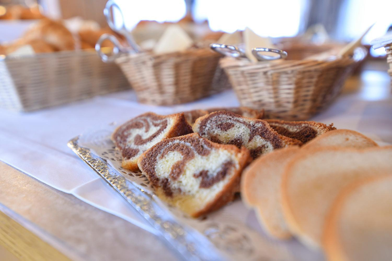Food & Drinks 5, Hotel Garni Helvetia, Landeck