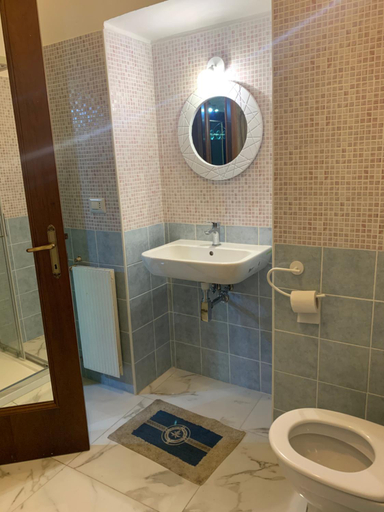 Bathroom 2, Dream Destination Rome, Rome