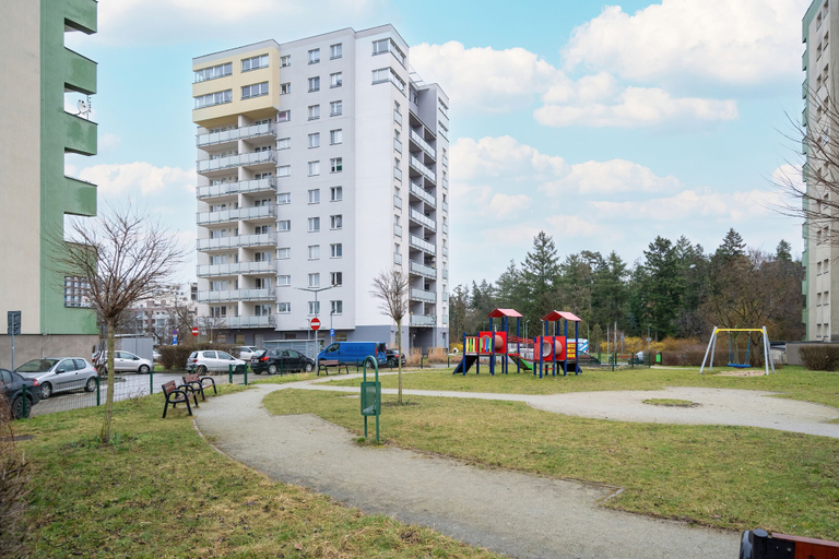 Exterior & Views, Apartment by Park in Wroclaw by Renters, Środa Śląska