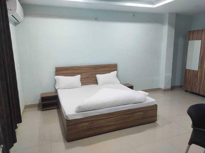 Bedroom 2, Tirath Hotel - Rishikesh - Uttrakhand, Dehradun