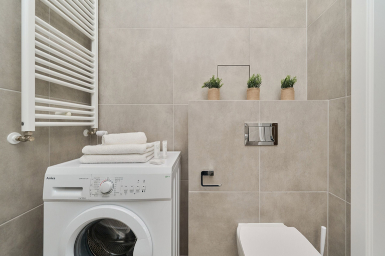 Bathroom 3, Apartment Na Grobli by Renters, Środa Śląska