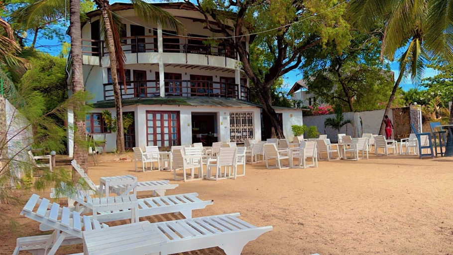 Exterior & Views, Silver Sands Beach Hotel, Malindi