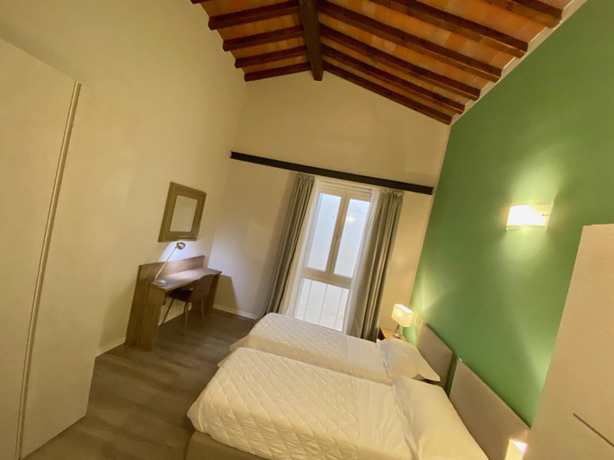 Others 3, Corso Terzo in Firenze, Florence