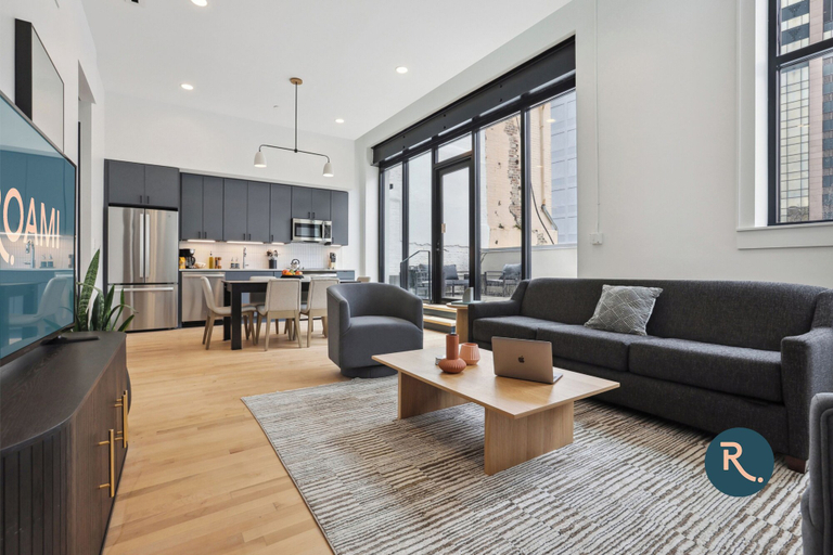 Others 5, Roami at 714 Canal, Orleans