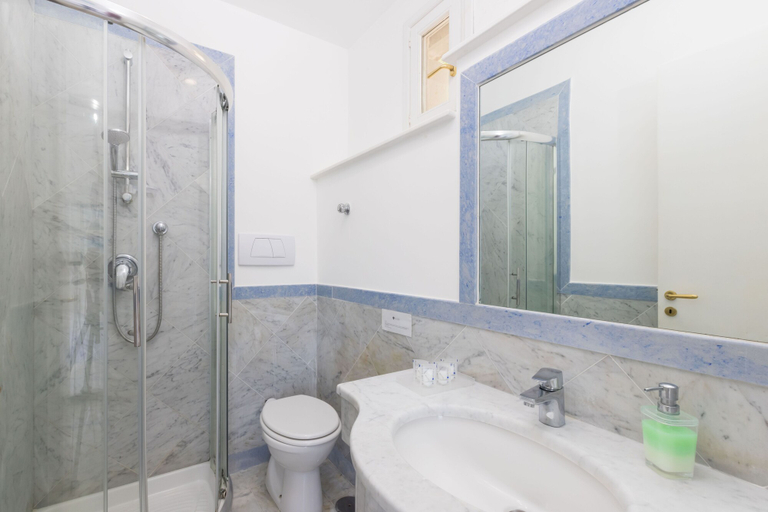 Others 5, Villa Rita Apartments, Napoli