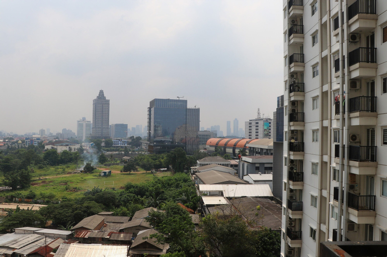 Exterior & Views, Homey And Nice Studio At Signature Park Grande Apartment, South Jakarta