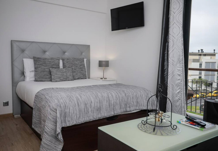 Room 5, Forum Madeira Ocean View 4B, Funchal