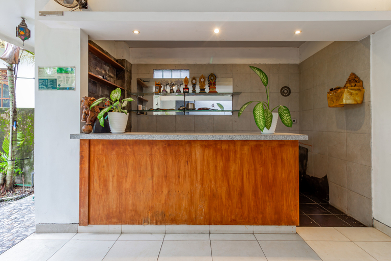 Public Area 2, Capital O 93905 Saren Guesthouse Bali, Badung