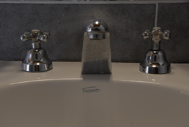 Bathroom 2, Cabanas Abelard, Futaleufú