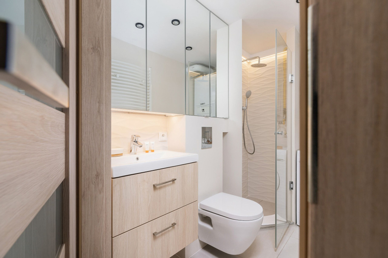 Bathroom 3, Modern Studios Stachowicza by Renters, Kraków City