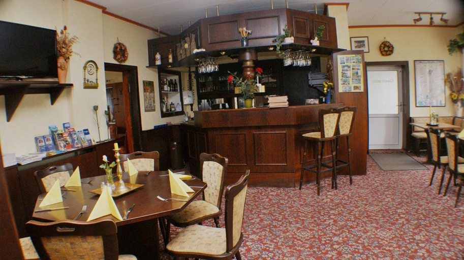 Food & Drinks 5, Gasthaus & Hotel Lindenkrug, Vorpommern-Rügen