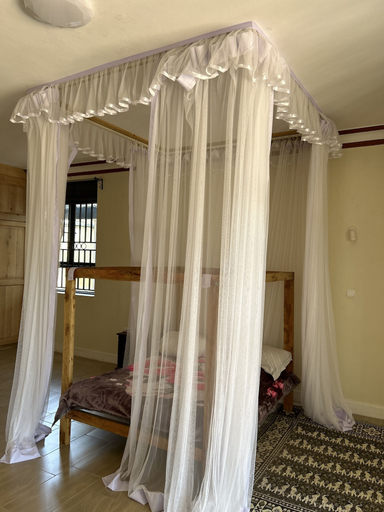 Bedroom 3, Ridgeway Victoria, Busiiro