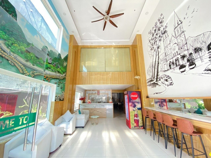 Food & Drinks, KHACH SAN PHU HUNG, Tan Phu