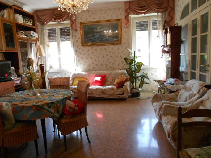 Others 4, Sidereus, Rome
