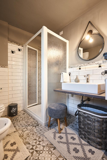 Bathroom 2, al VICOLO VI, Medio Campidano