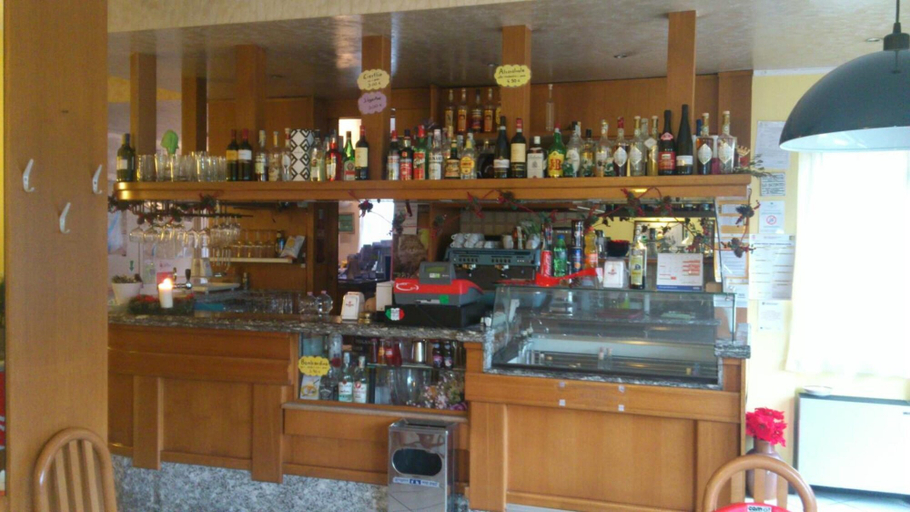 Food & Drinks 5, Toresela, Trento