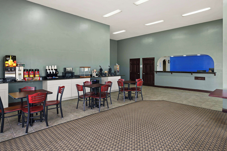 Food & Drinks 5, SureStay by Best Western Gulfport, Harrison