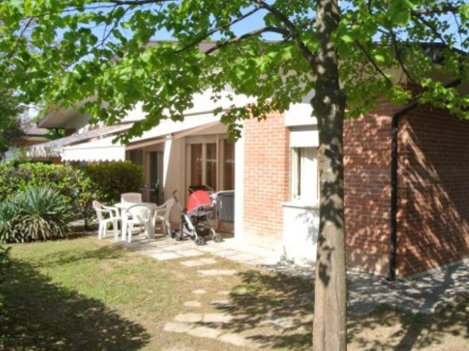 Room 2, Maria 2 in Bibione With 2 Bedrooms and 1 Bathrooms, Venezia
