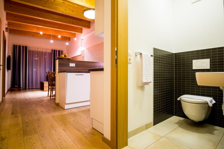 Bedroom 3, Apartments Dolomit-Royal, Lienz