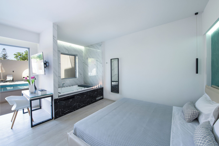 Bedroom 4, xSuites - Adults Only Suites with Private Jacuzzi, Crete