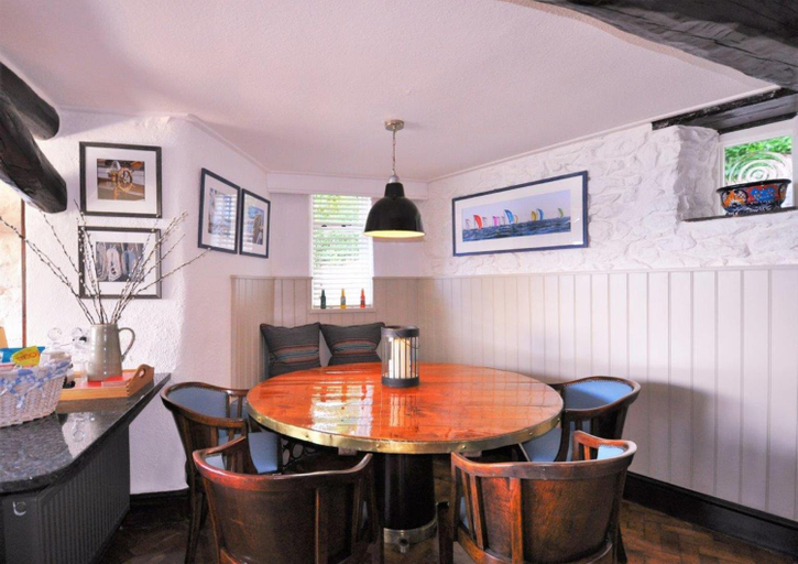 Food & Drinks 5, Cary Arms & Spa, Torbay