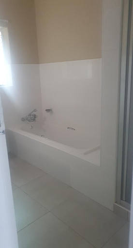 Bathroom 2, Dreams Guest Inn Raceview, Ekurhuleni
