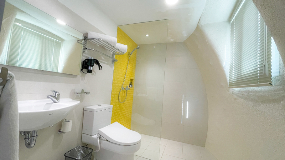 Bathroom, Glamping Taman K, Pasuruan