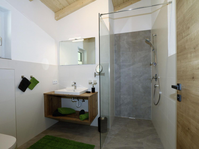 Bathroom 4, Apartment in Milders with Stubai SuperCard, Innsbruck Land