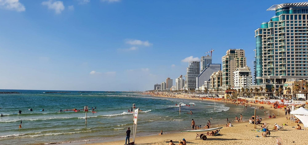 Others 3, Hayarkon Diamant in Tel Aviv-yafo