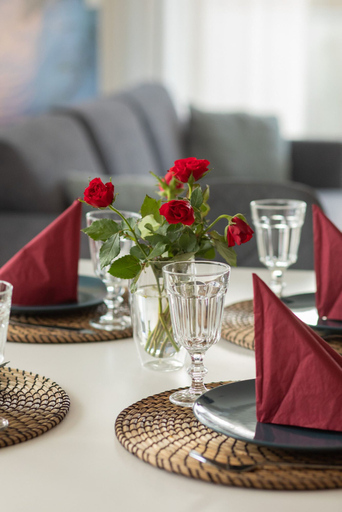 Food & Drinks 5, Coast Apartment With Balcony by Renters, Koszalin