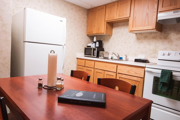 Others 5, Brandin' Iron Inn, Gallatin
