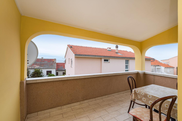 Balcony/terrace 3, Nice Apartment Silvia, Novalja