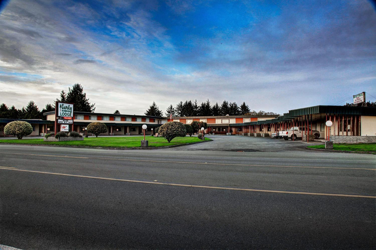 Others 5, Curly Redwood Lodge, Del Norte