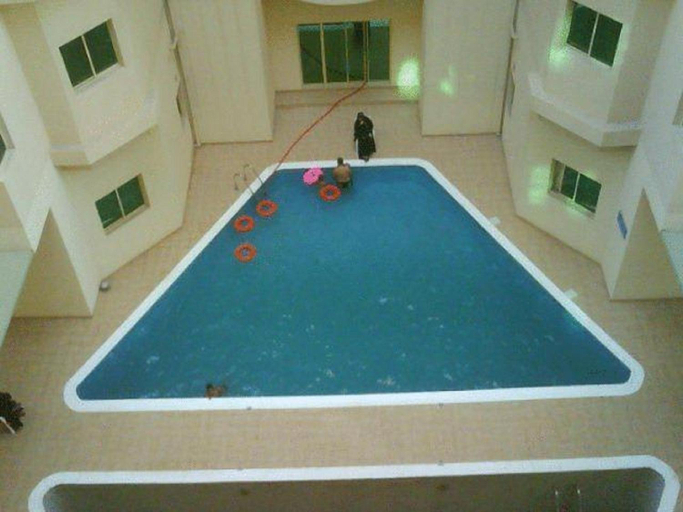 Swimming Pool 22