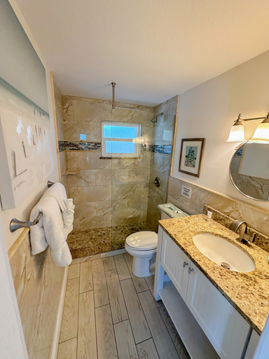 Bathroom 3, Pearl Beach Inn, Sarasota